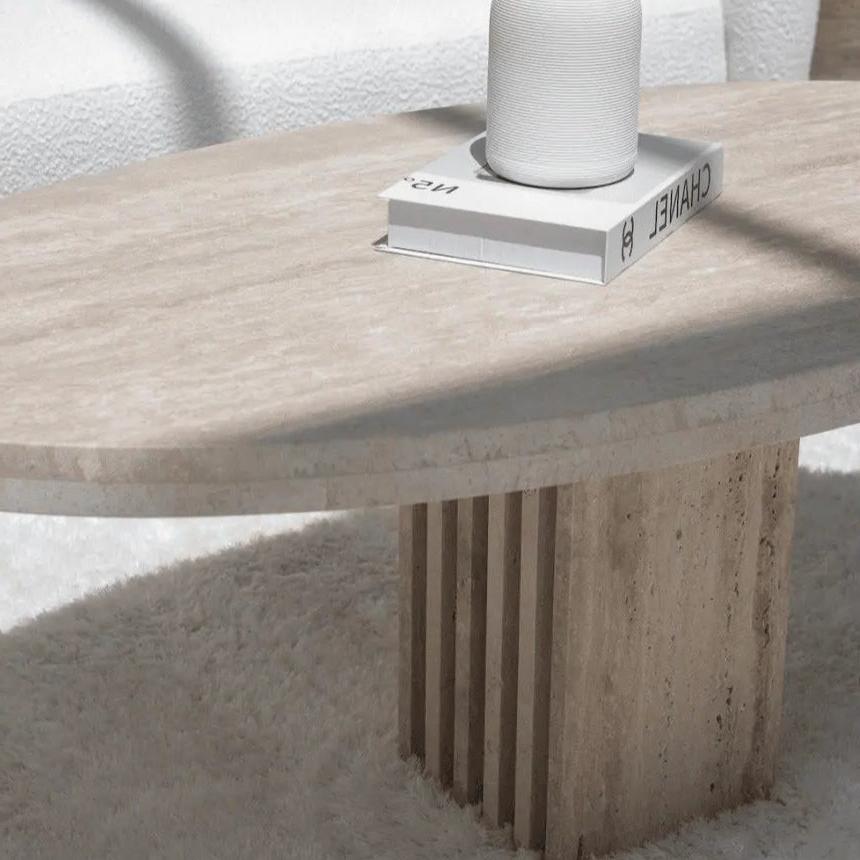 Table basse ovale Japandi Hi en Travertin – Design méditerrannéen
