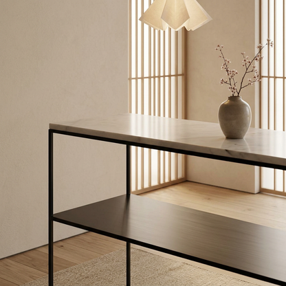 Console japandi Métal dans un intérieur japandi — Marbre blanc | Maison Japandi