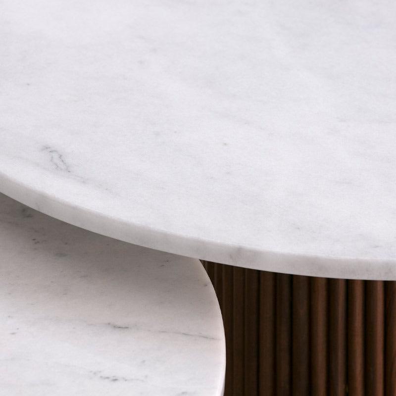 Tables Basses Gigognes Japandi Fuu en Marbre Blanc et Bois Strié – Design Contemporain