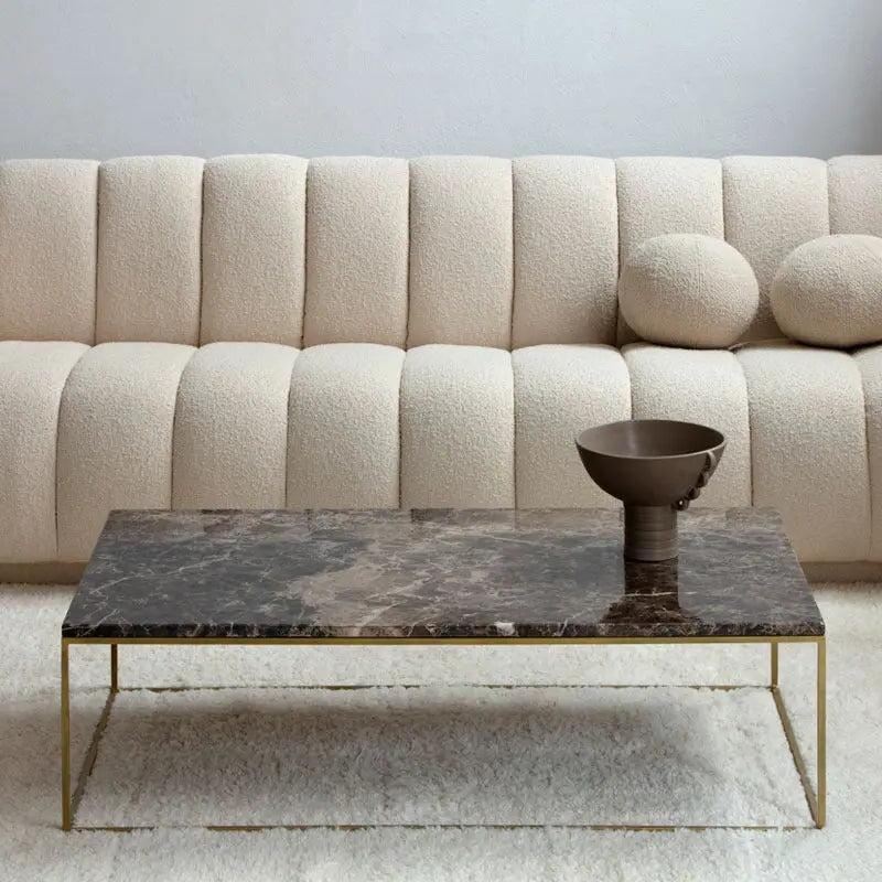 Table Basse Japandi Rindo en Marbre et Métal Doré – Élégance Moderne