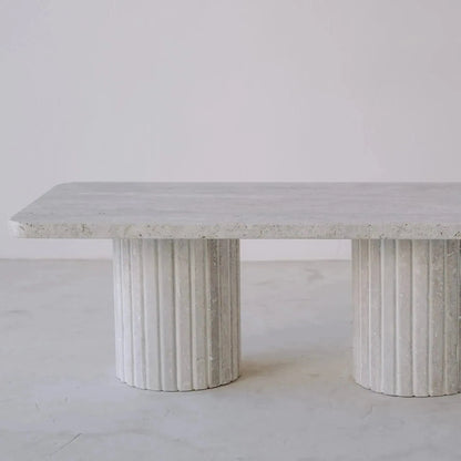 Table basse rectangulaire Japandi Tai en Travertin – Design architectural et raffiné